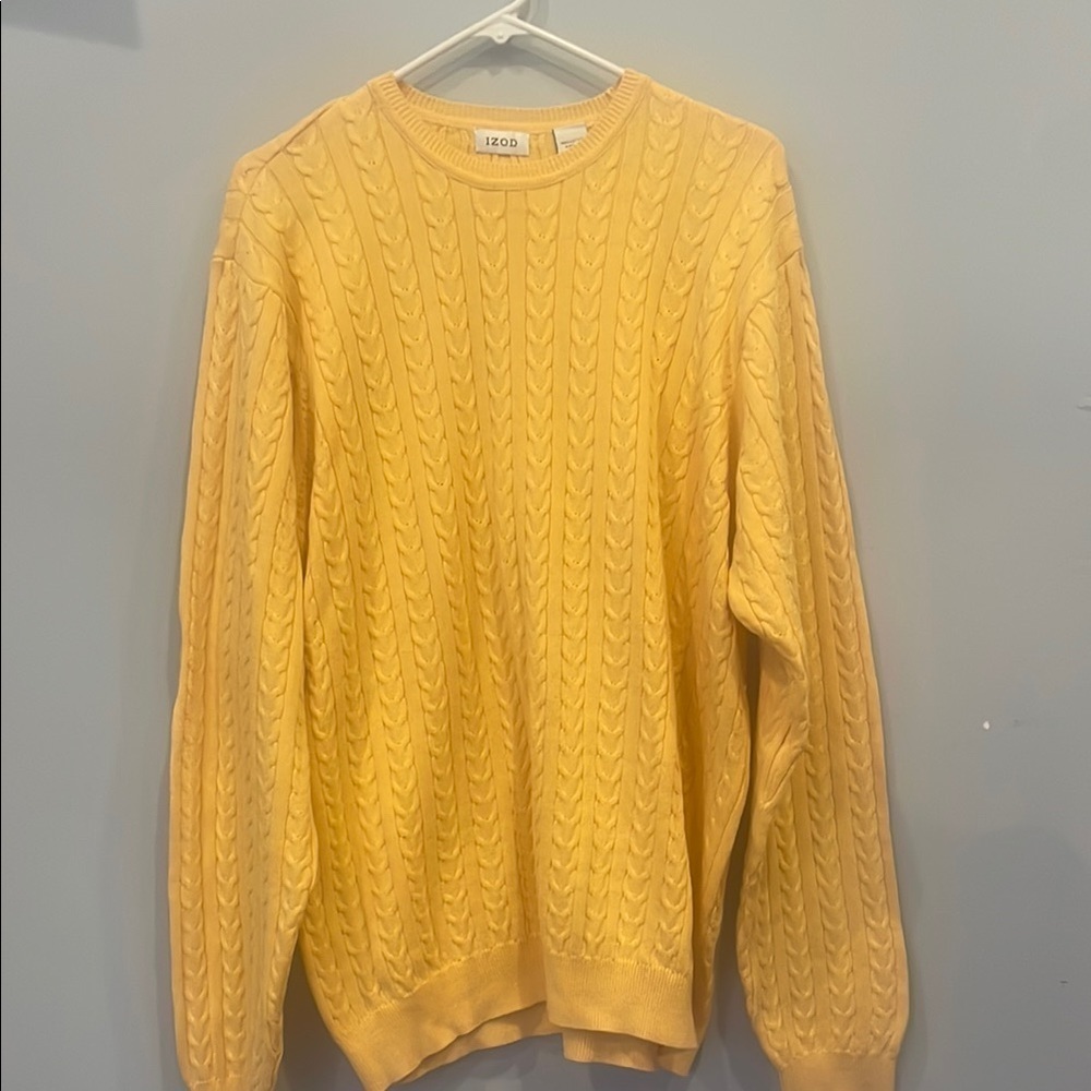 IZOD Men's Yellow Cable Knit Sweater like new large